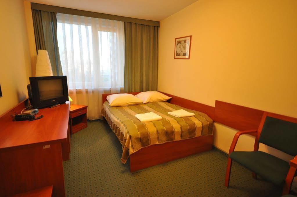 Hotel Krakowiak Екстериор снимка